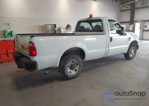 2010 Ford F-250 Xl из США, поврежденный, VIN 1FTNF2A59AEA03140